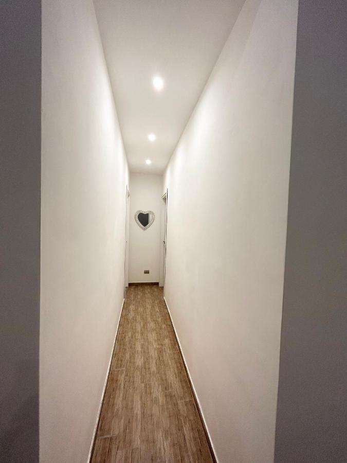 Savastano House Duomo Hotel เนเปิลส์ ภายนอก รูปภาพ